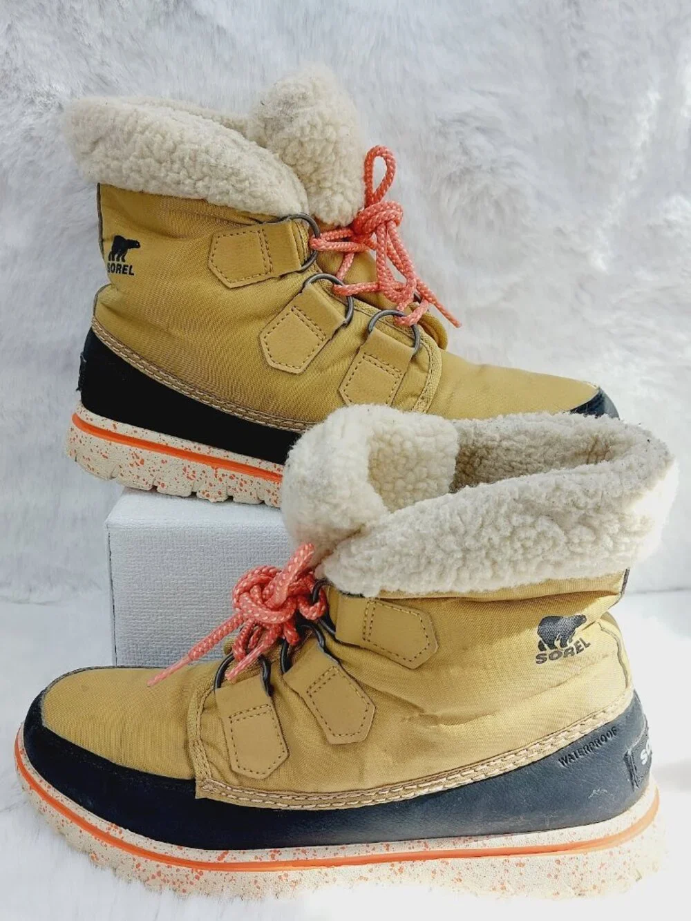 Sorel Women's Tan Black Cozy Carnival Faux Fur Ankle Winter Snow Boots Size 7